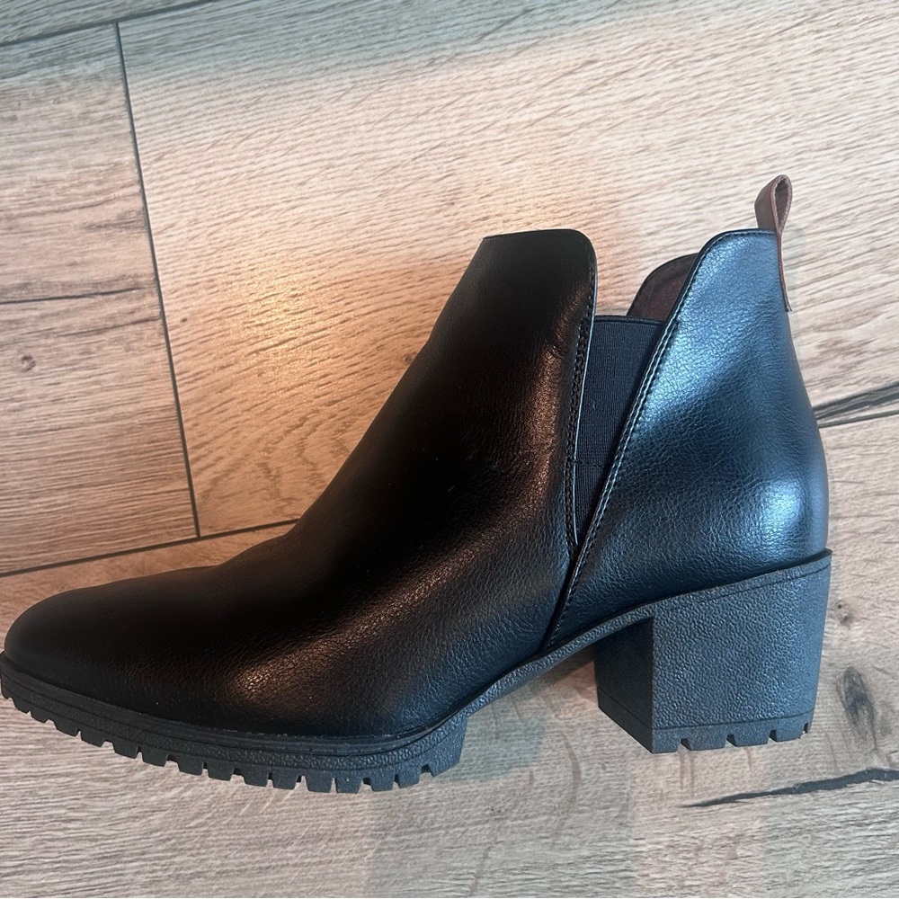 Women's Black Ankle Boots